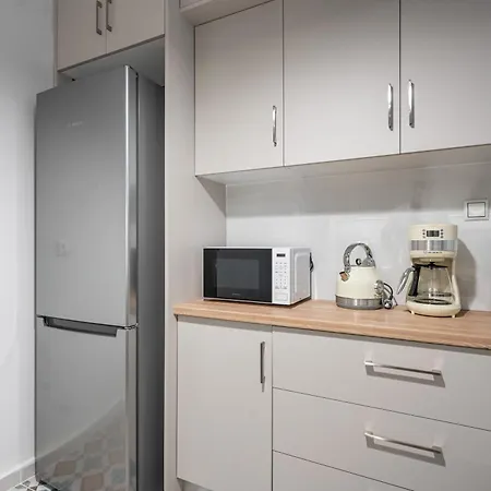 Neo Classic - Amazing 2br House In Prime Location *