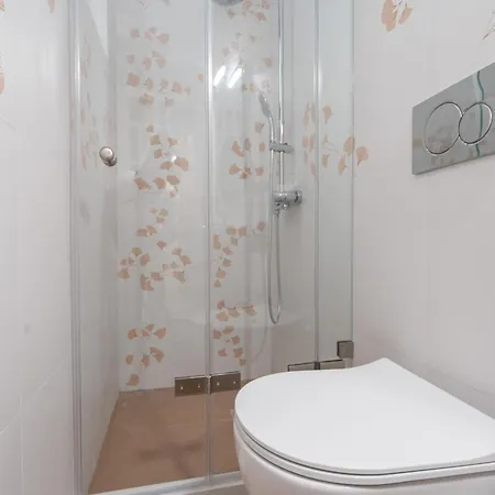 Neo Classic - Amazing 2br House In Prime Location Apartment *